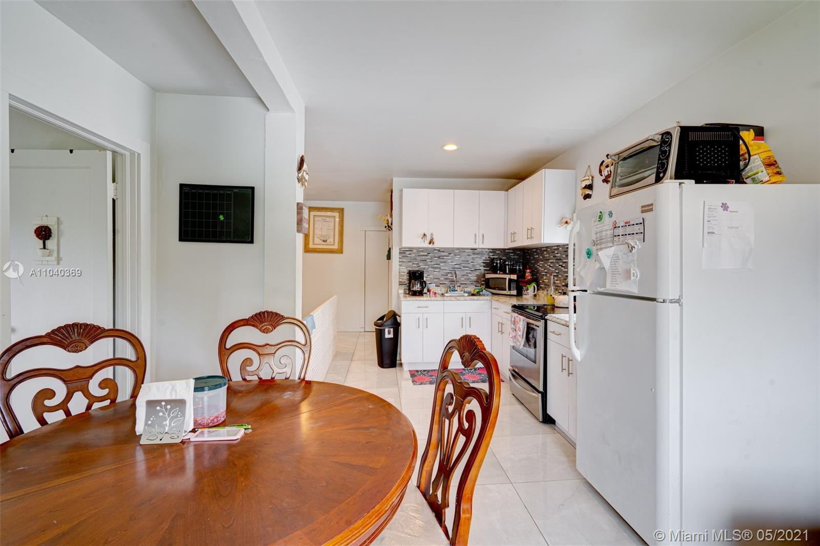 See details / 2640 sq. ft. $ 2021-05-11 0 Photo