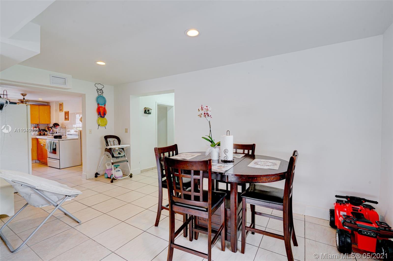 See details / 2640 sq. ft. $ 2021-05-11 0 Photo