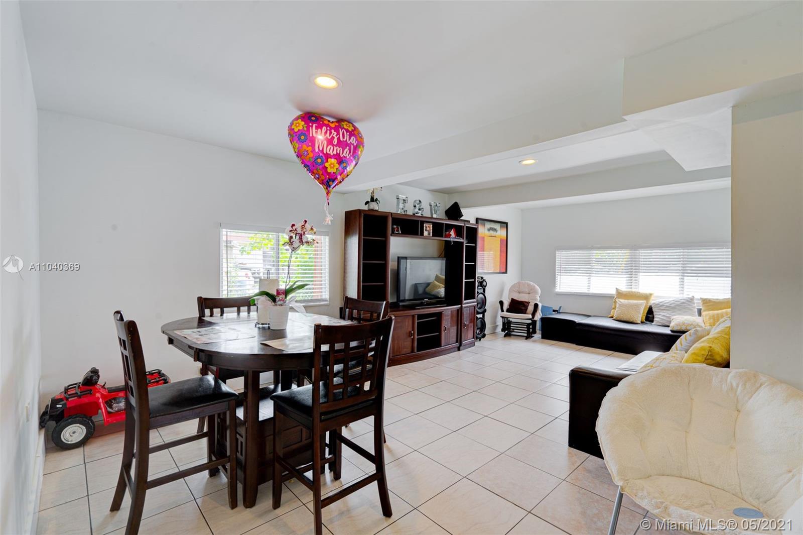 See details / 2640 sq. ft. $ 2021-05-11 0 Photo