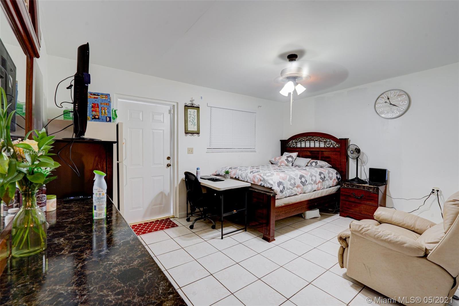See details / 2640 sq. ft. $ 2021-05-11 0 Photo