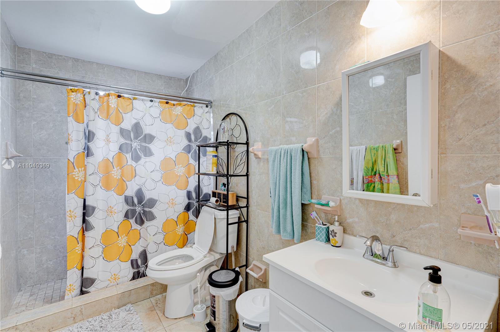 See details / 2640 sq. ft. $ 2021-05-11 0 Photo