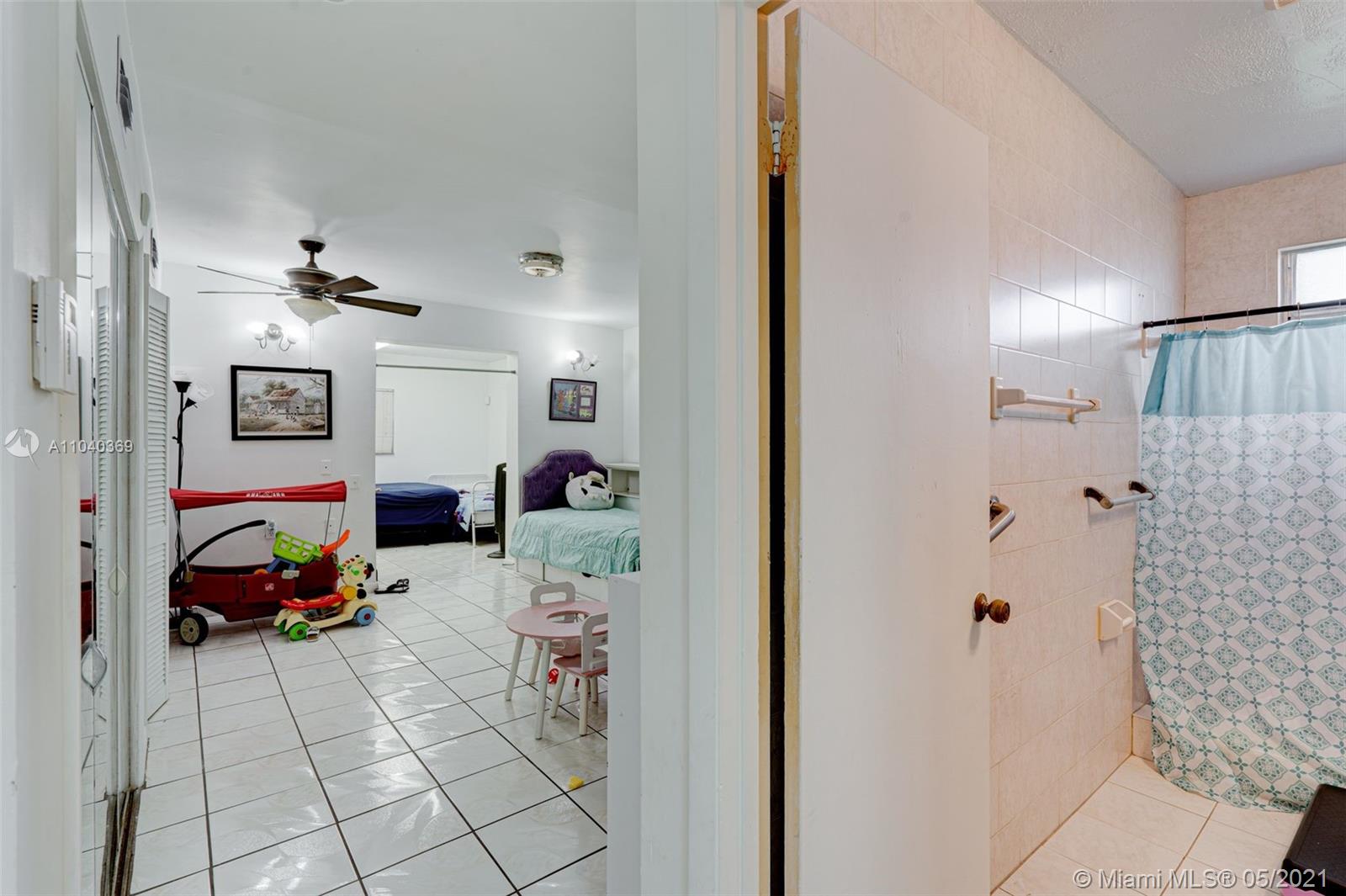See details / 2640 sq. ft. $ 2021-05-11 0 Photo