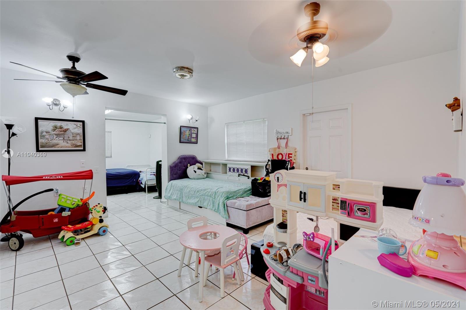 See details / 2640 sq. ft. $ 2021-05-11 0 Photo