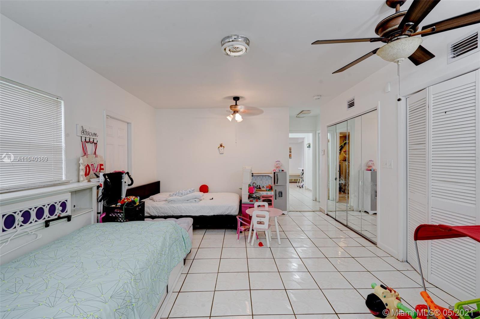 See details / 2640 sq. ft. $ 2021-05-11 0 Photo