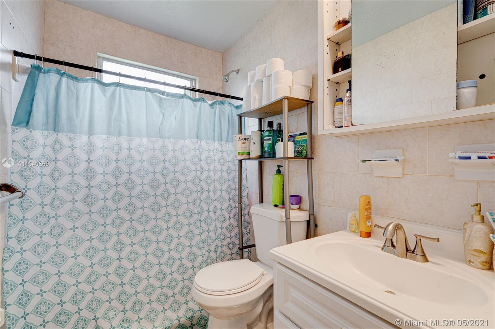 See details / 2640 sq. ft. $ 2021-05-11 0 Photo