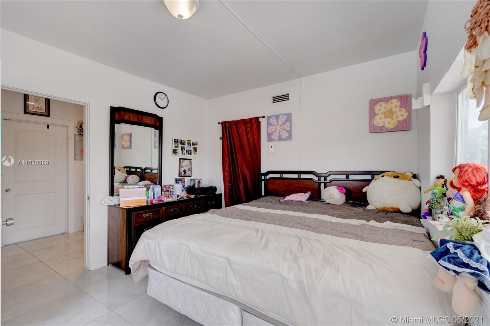 See details / 2640 sq. ft. $ 2021-05-11 0 Photo