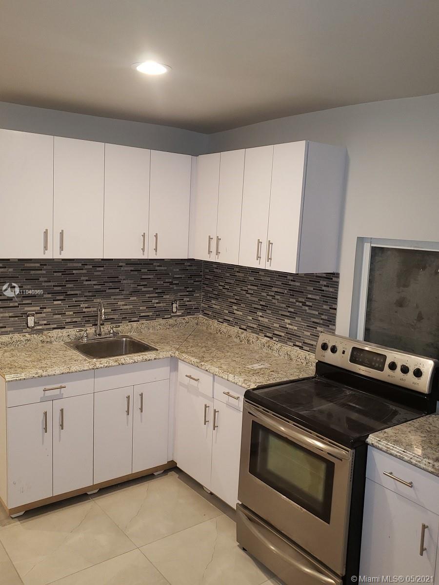 See details / 2640 sq. ft. $ 2021-05-11 0 Photo