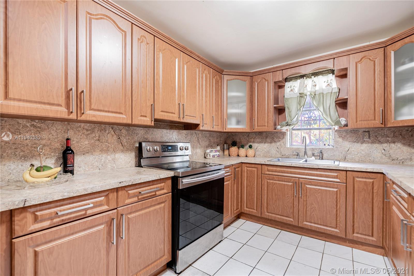 See details / 2653 sq. ft. $ 2021-05-11 0 Photo