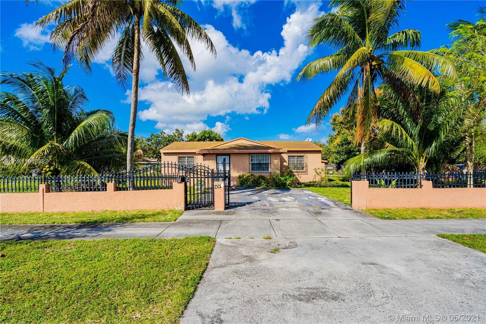 See details / 2653 sq. ft. $ 2021-05-11 0 Photo