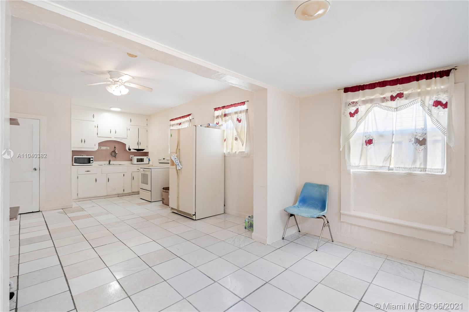 See details / 2653 sq. ft. $ 2021-05-11 0 Photo