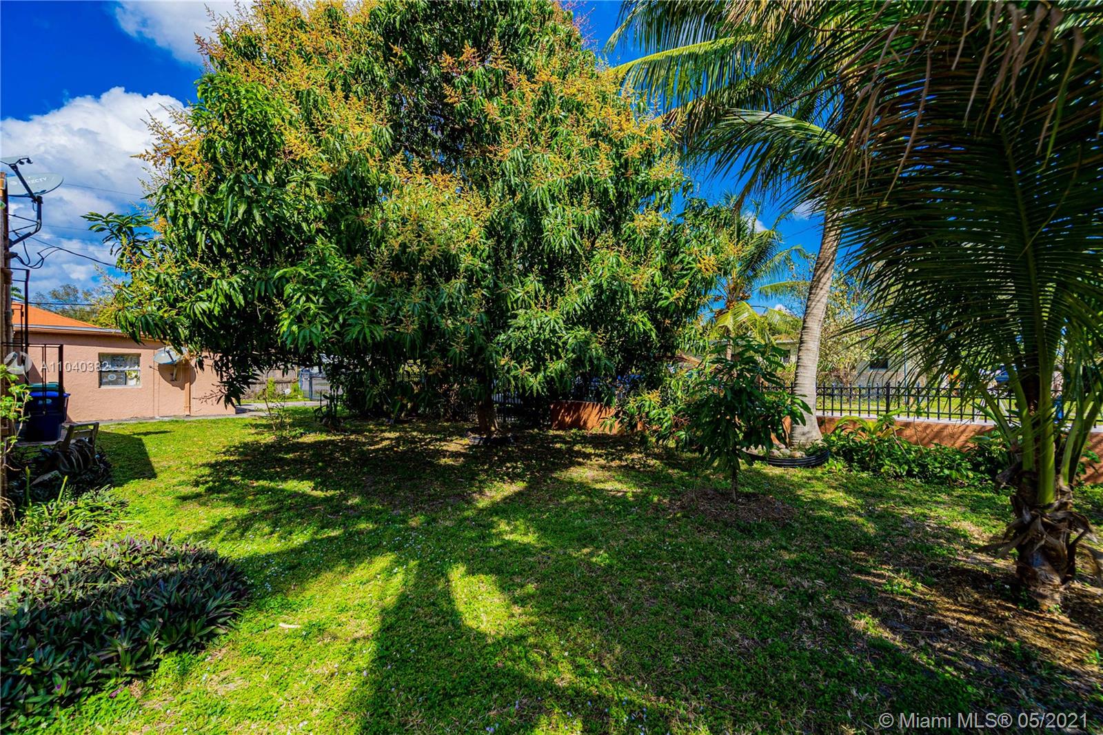 See details / 2653 sq. ft. $ 2021-05-11 0 Photo