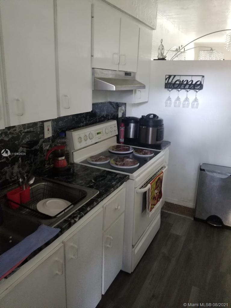 See details / 2551 sq. ft. $ 2021-05-11 0 Photo