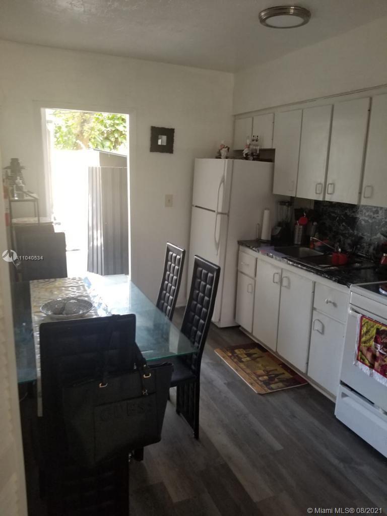 See details / 2551 sq. ft. $ 2021-05-11 0 Photo
