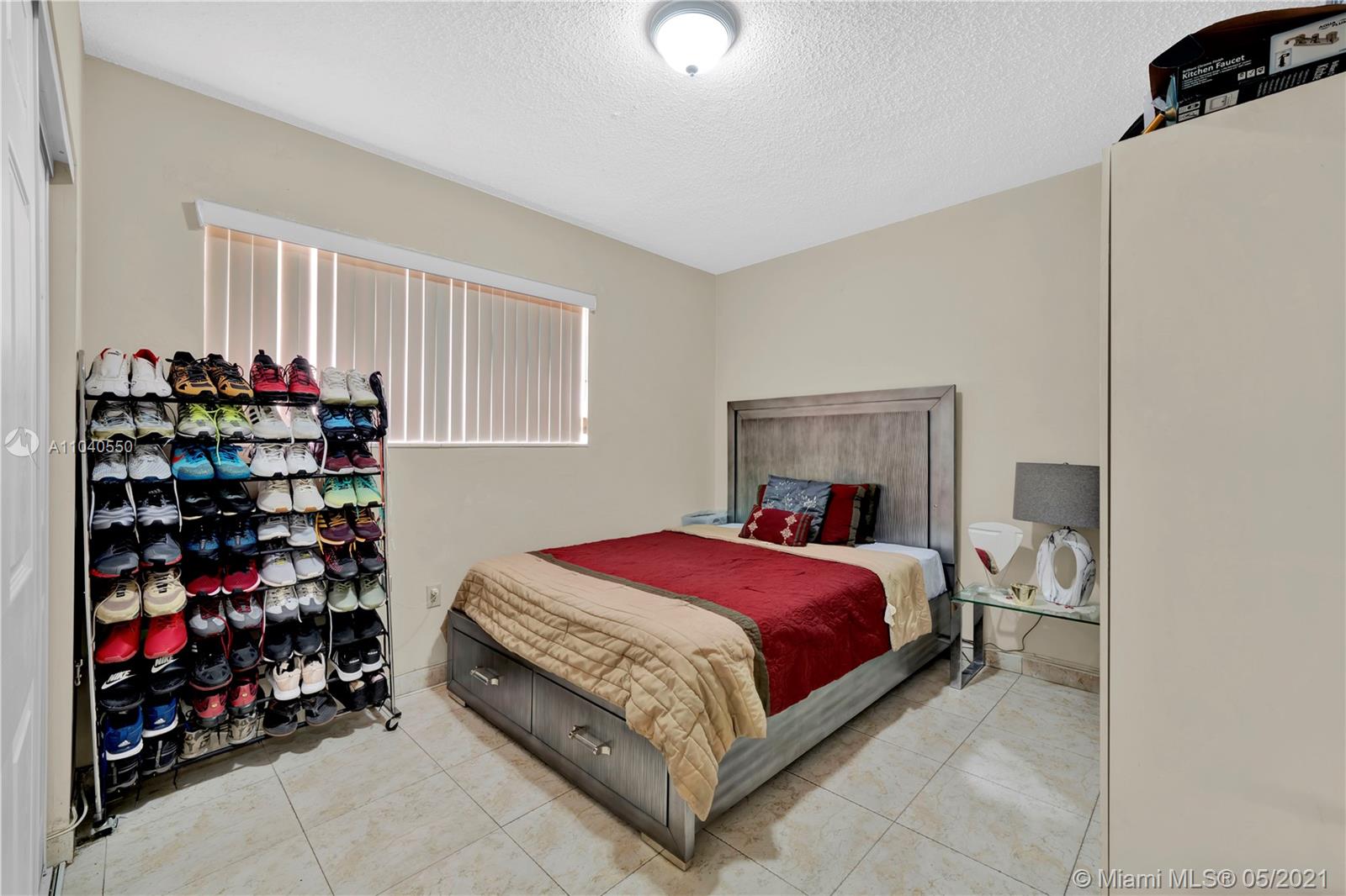 See details / 1888 sq. ft. $ 2021-05-11 0 Photo