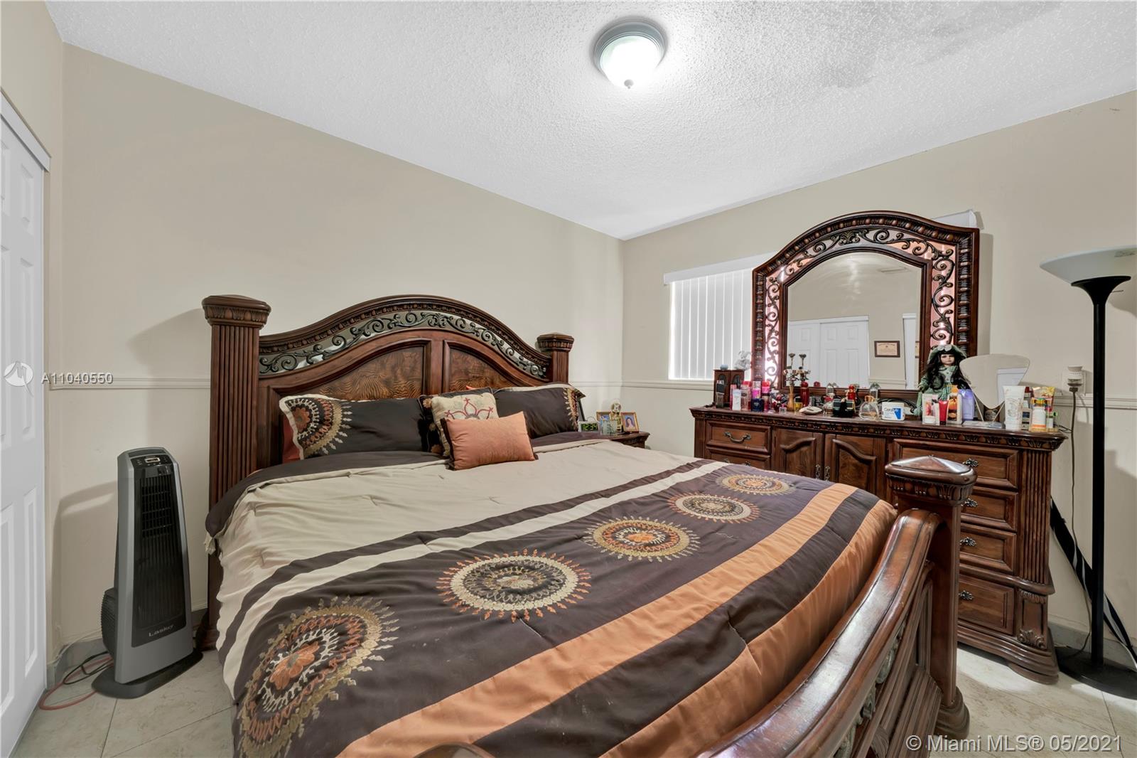 See details / 1888 sq. ft. $ 2021-05-11 0 Photo