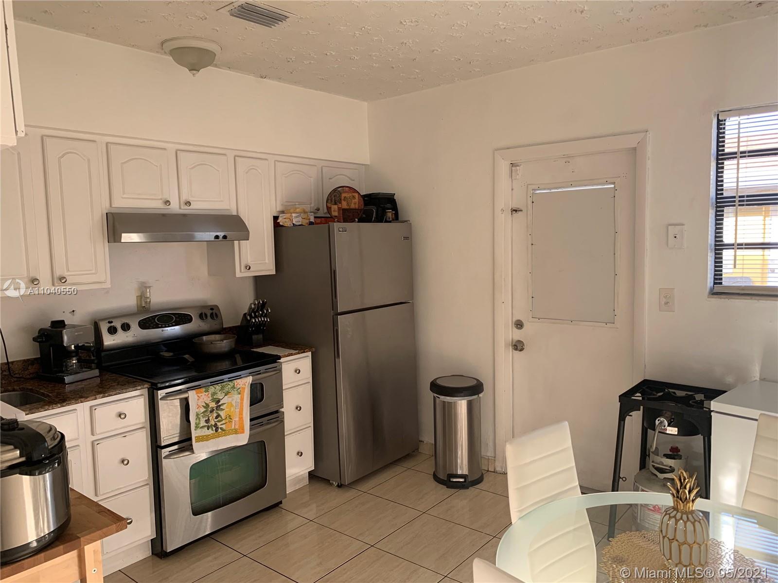 See details / 1888 sq. ft. $ 2021-05-11 0 Photo