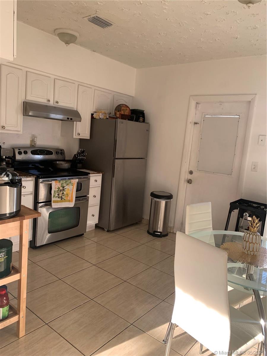 See details / 1888 sq. ft. $ 2021-05-11 0 Photo