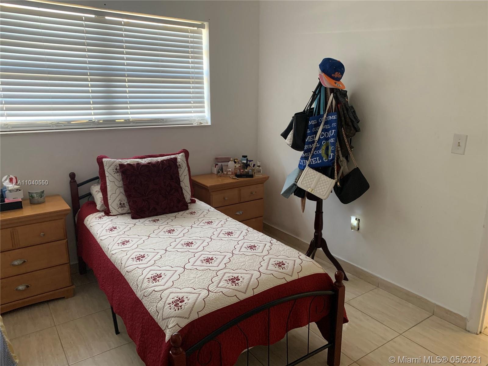 See details / 1888 sq. ft. $ 2021-05-11 0 Photo