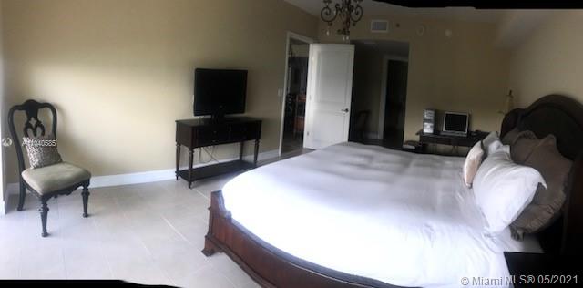 Ver detalles 1603 3 / 3 1733 sq. ft. $ 2021-05-11 0 foto