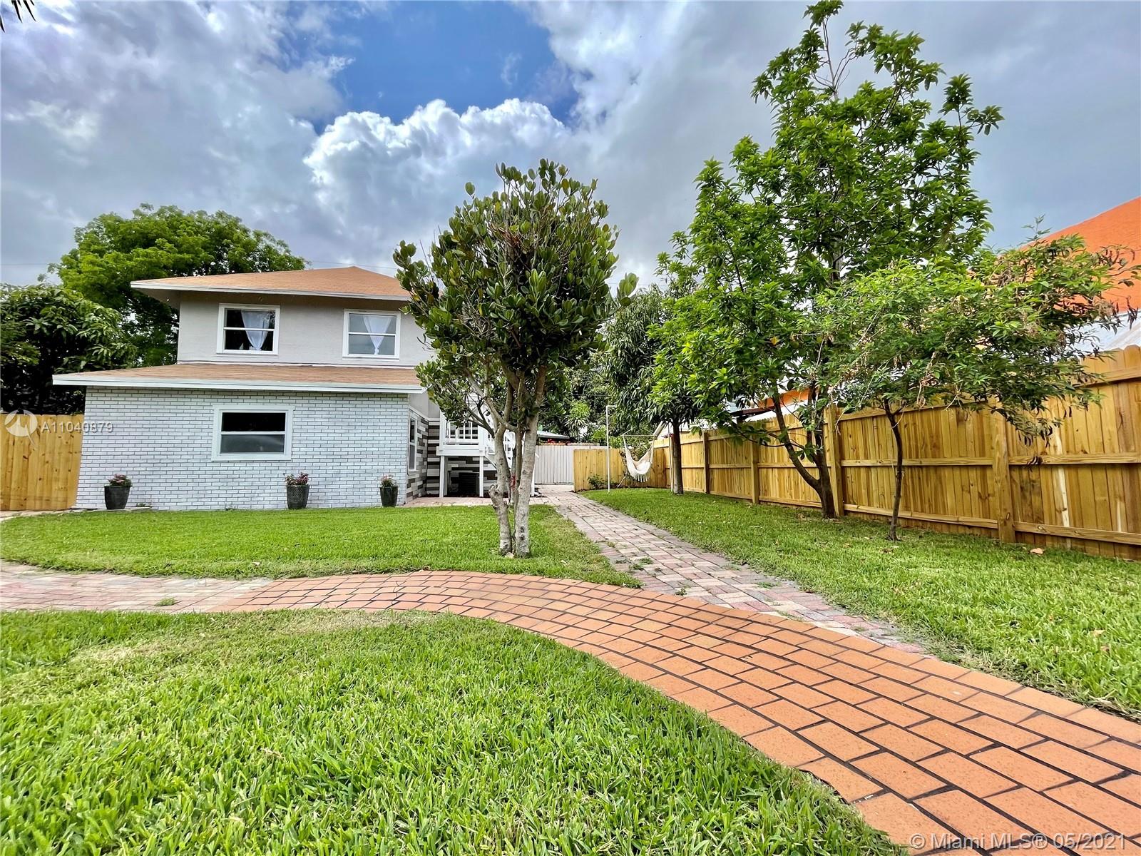 See details / 1246 sq. ft. $ 2021-05-11 0 Photo