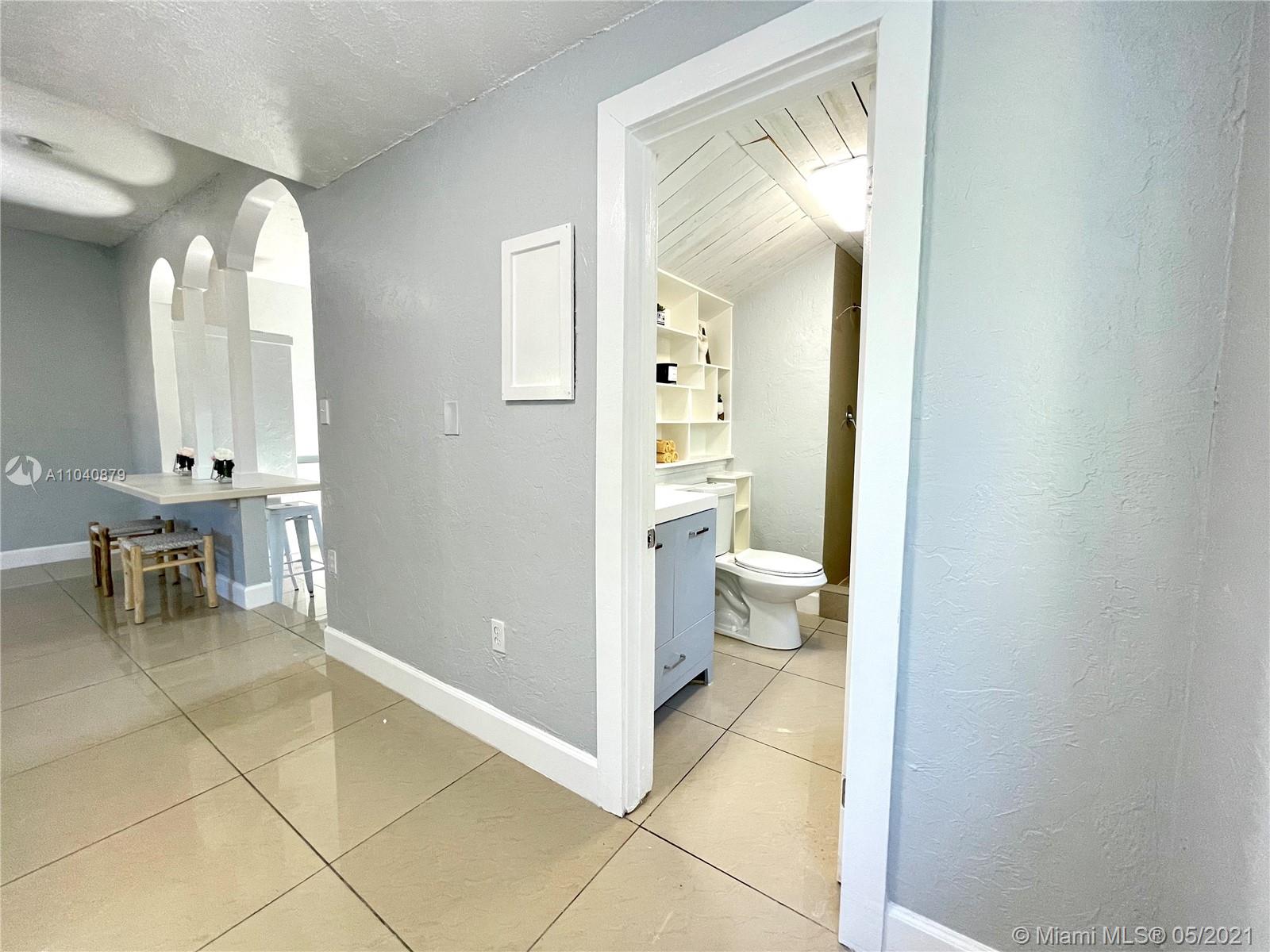 See details / 1246 sq. ft. $ 2021-05-11 0 Photo