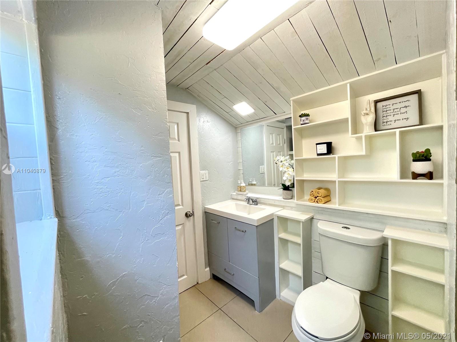 See details / 1246 sq. ft. $ 2021-05-11 0 Photo