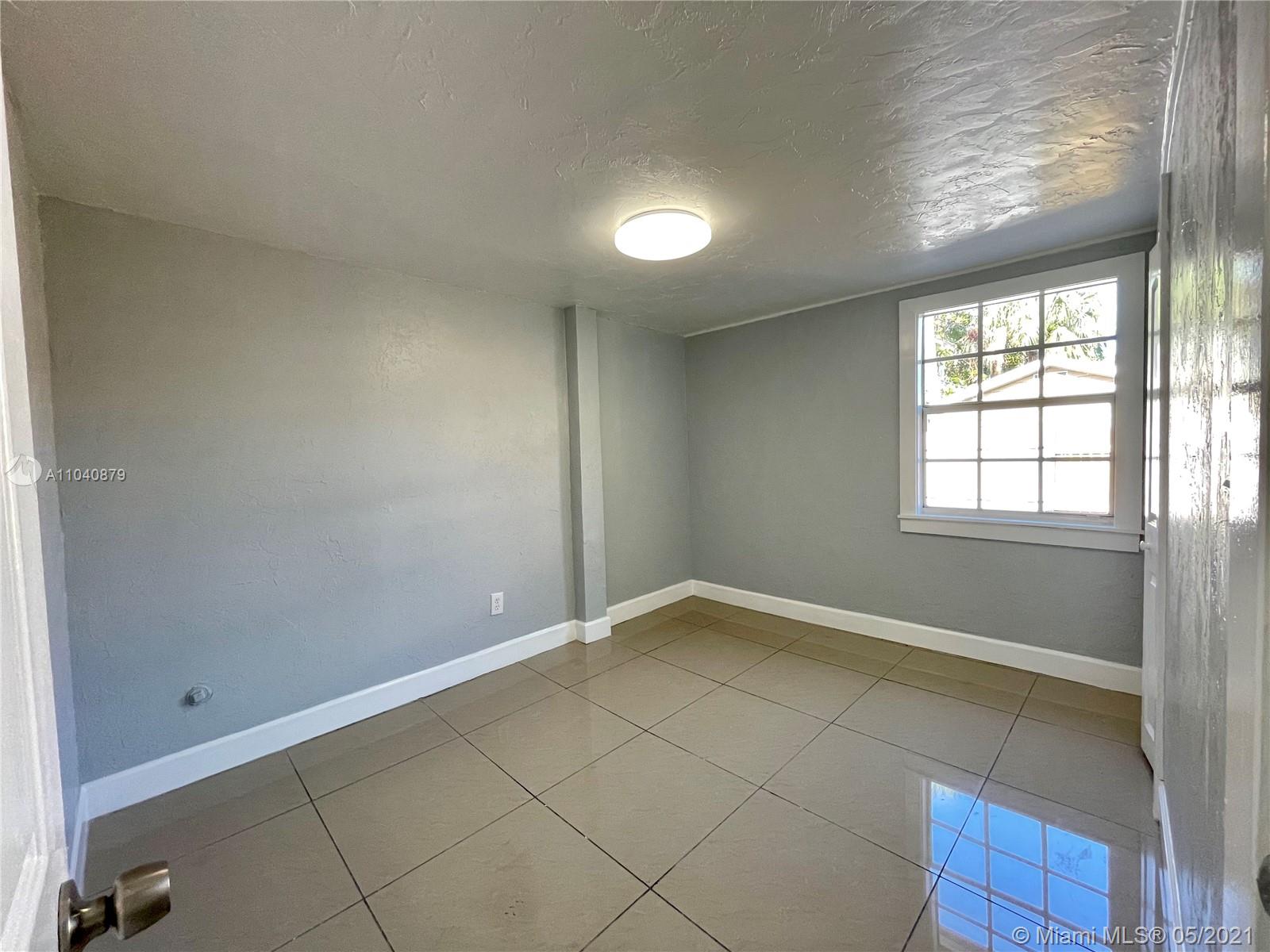 See details / 1246 sq. ft. $ 2021-05-11 0 Photo
