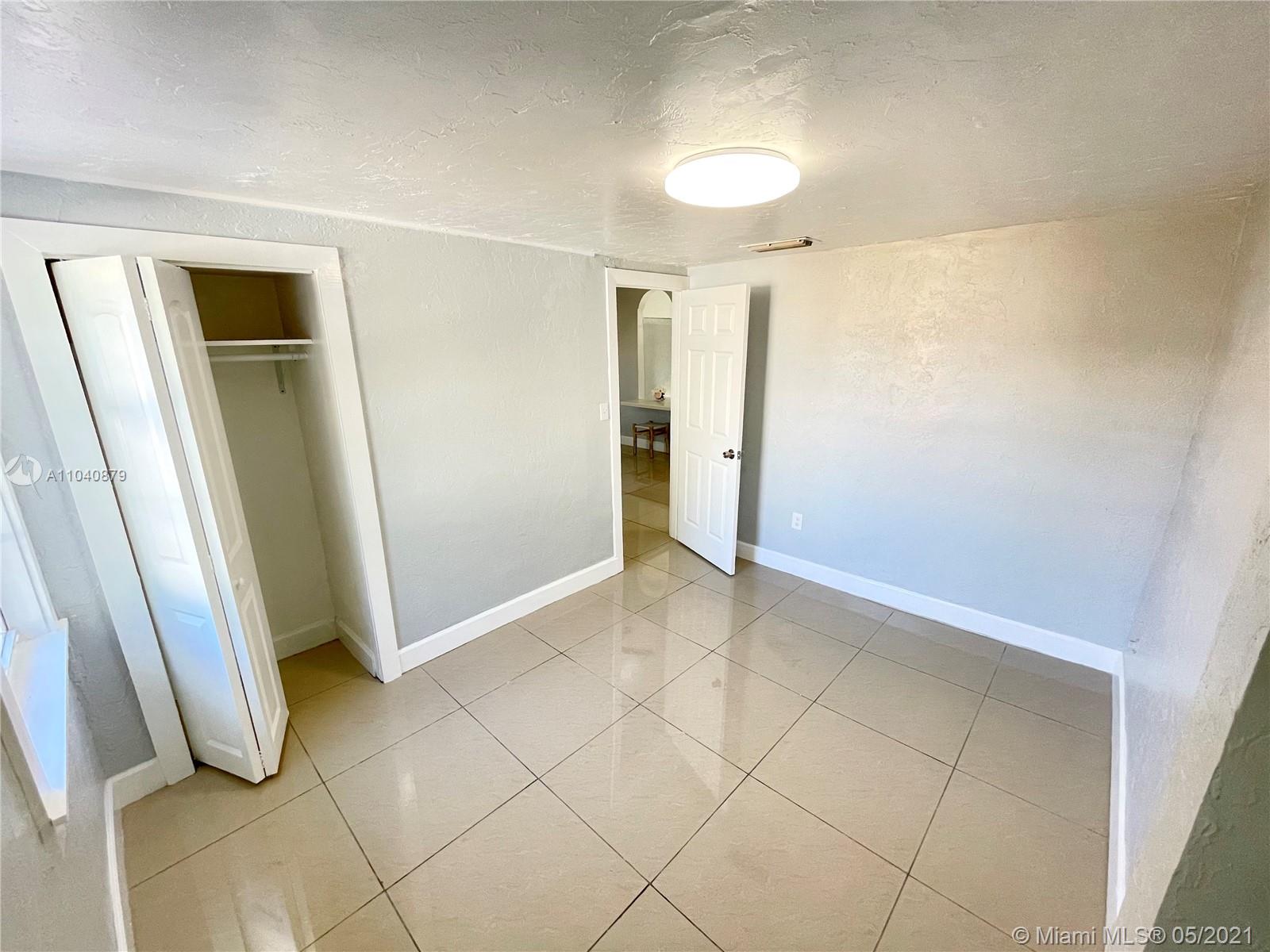See details / 1246 sq. ft. $ 2021-05-11 0 Photo