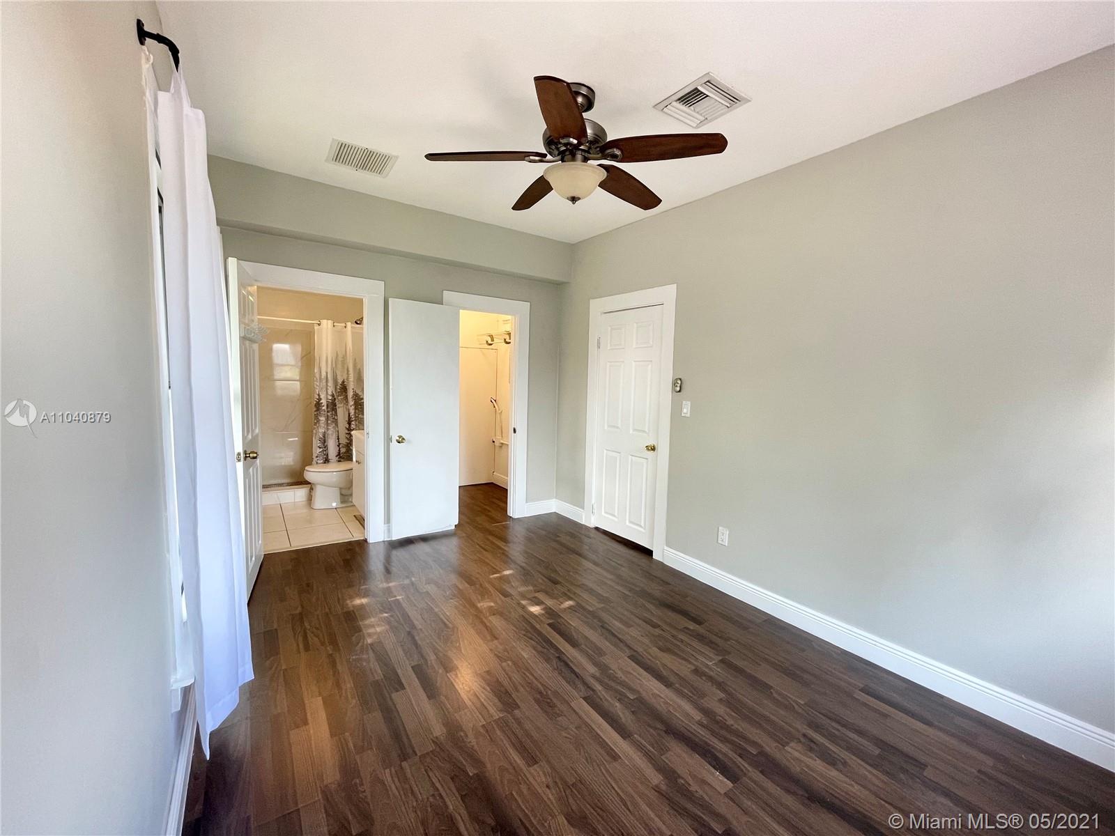 See details / 1246 sq. ft. $ 2021-05-11 0 Photo