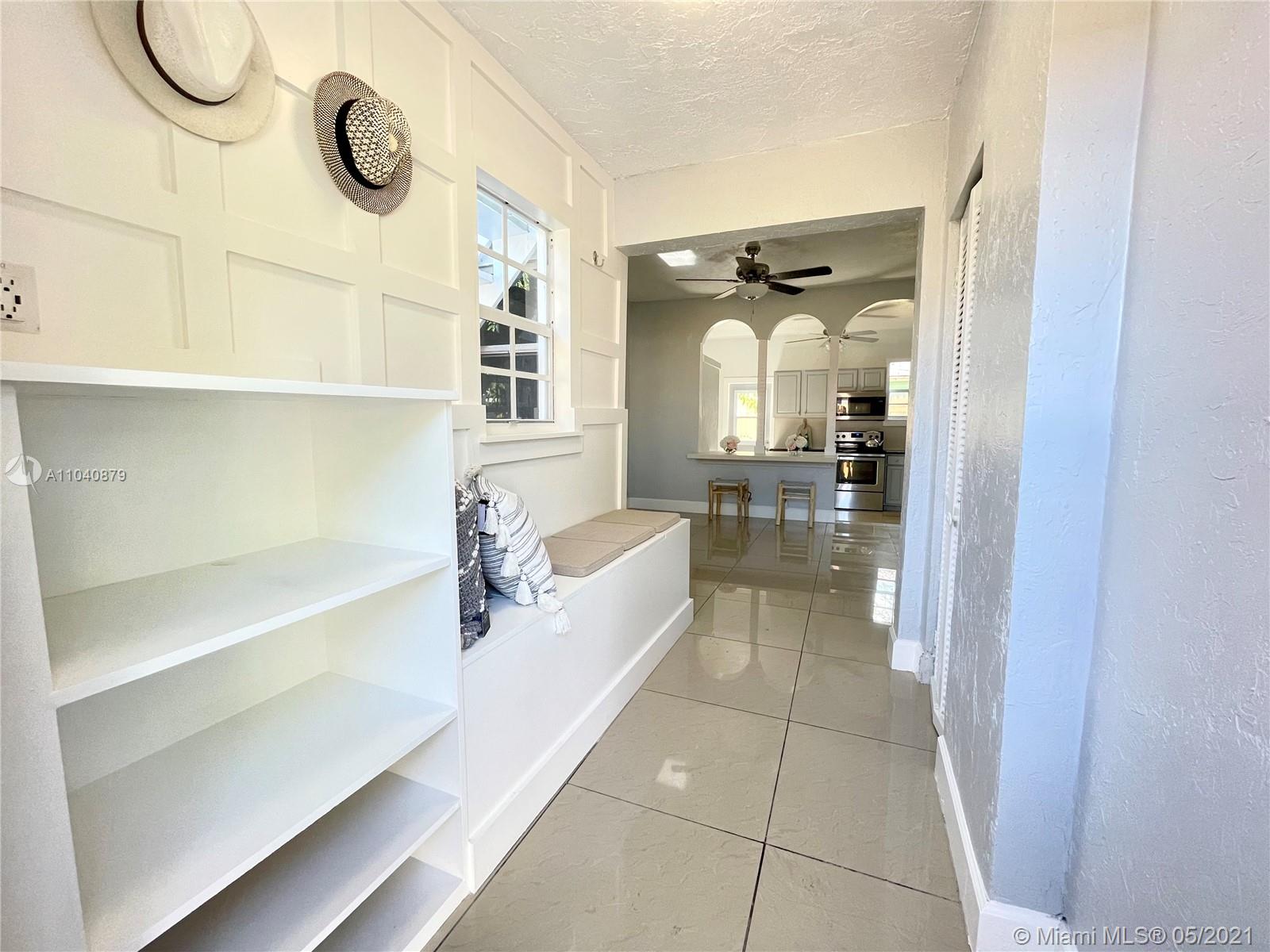See details / 1246 sq. ft. $ 2021-05-11 0 Photo