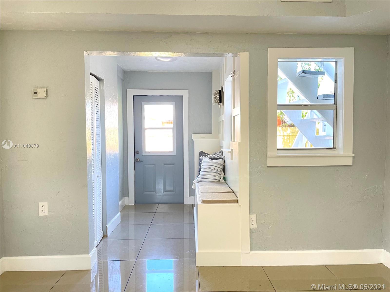 See details / 1246 sq. ft. $ 2021-05-11 0 Photo