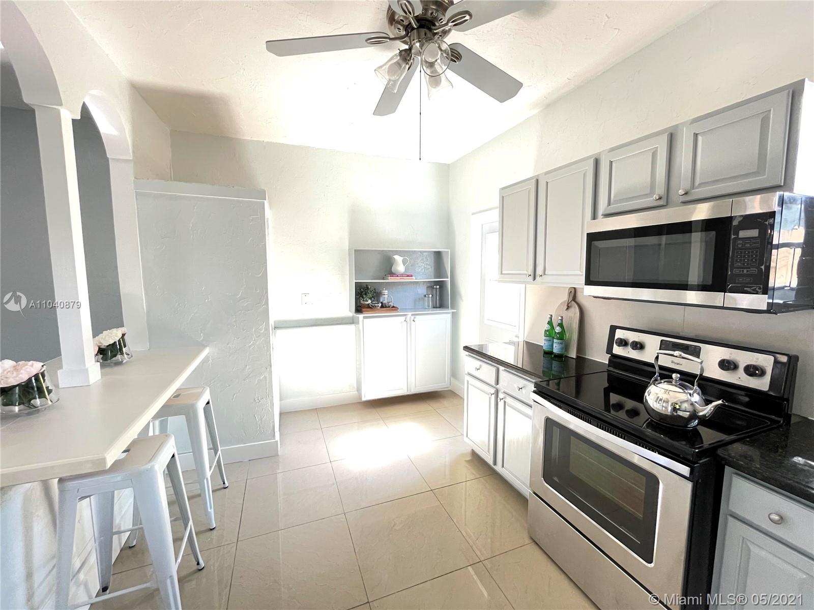 See details / 1246 sq. ft. $ 2021-05-11 0 Photo