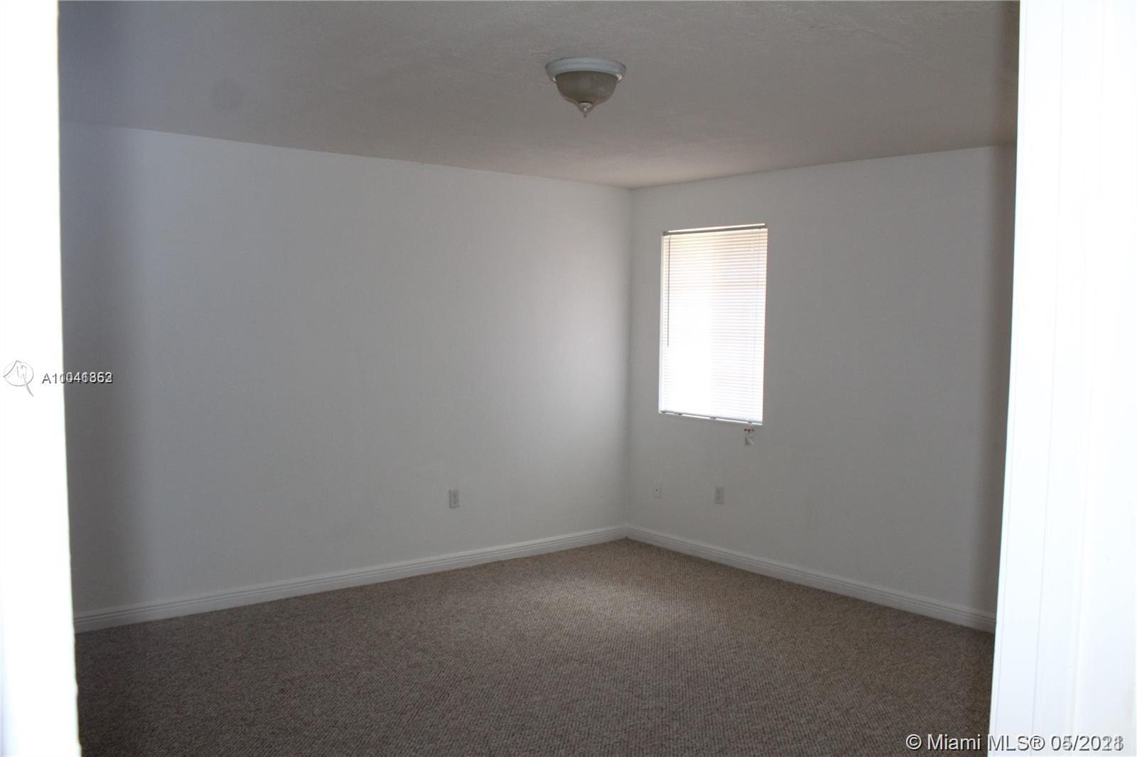 See details / 3306 sq. ft. $ 2021-05-12 0 Photo