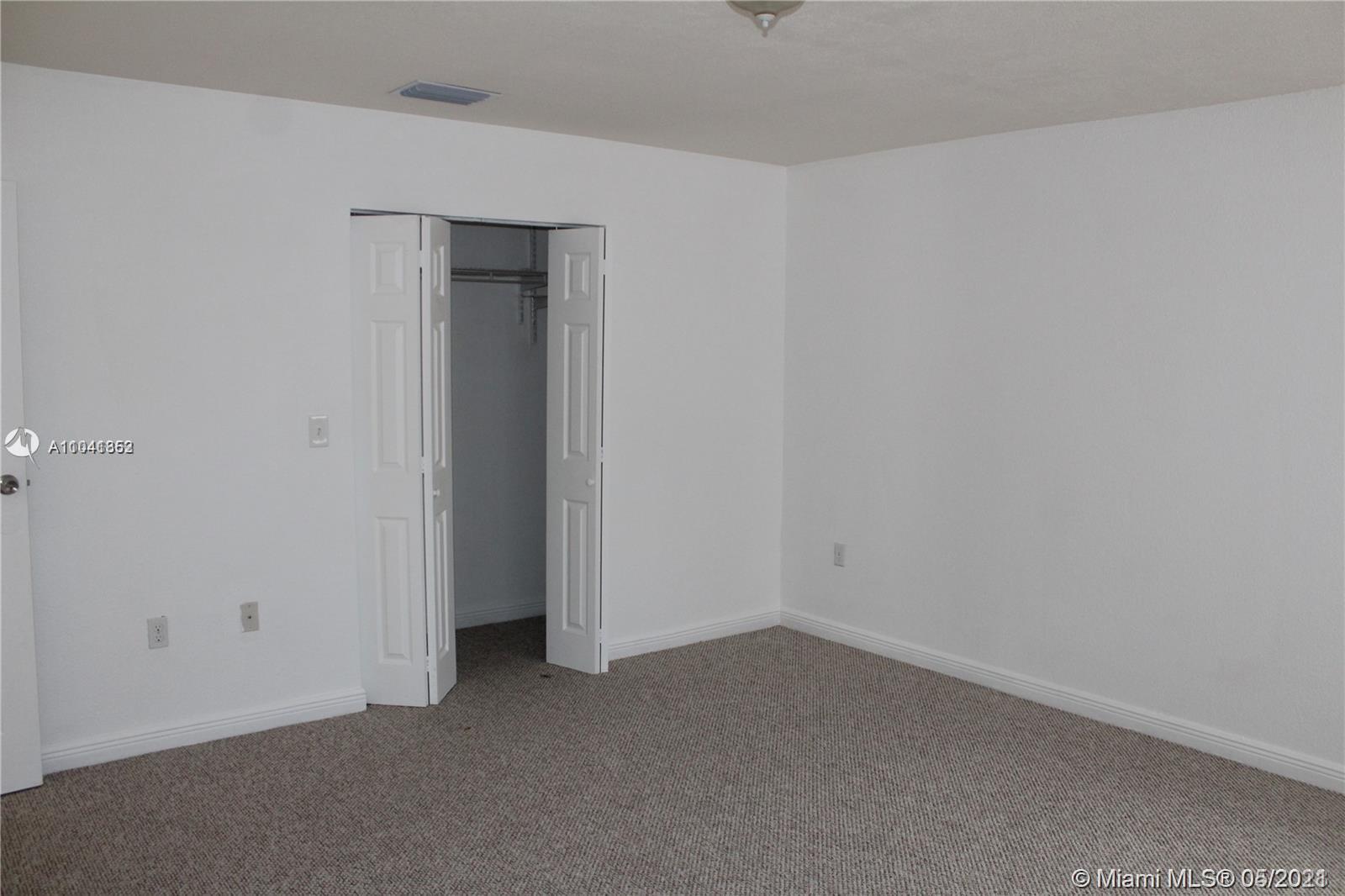 See details / 3306 sq. ft. $ 2021-05-12 0 Photo