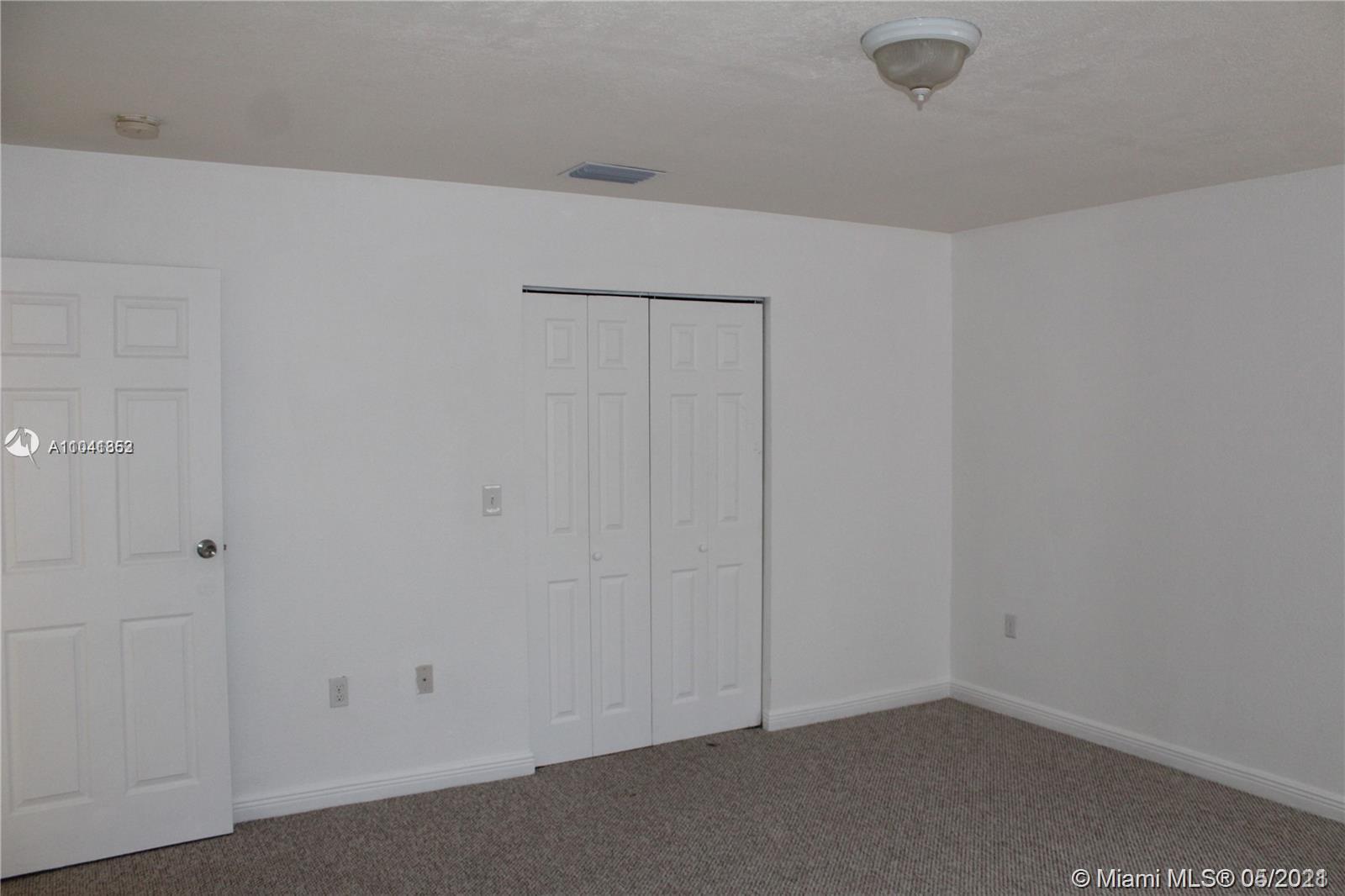See details / 3306 sq. ft. $ 2021-05-12 0 Photo