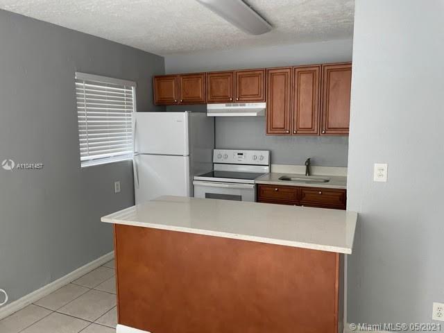 See details / 2482 sq. ft. $ 2021-05-12 0 Photo