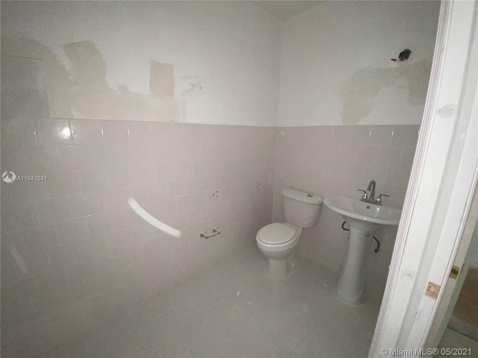 See details / sq. ft. $ 2021-05-12 0 Photo