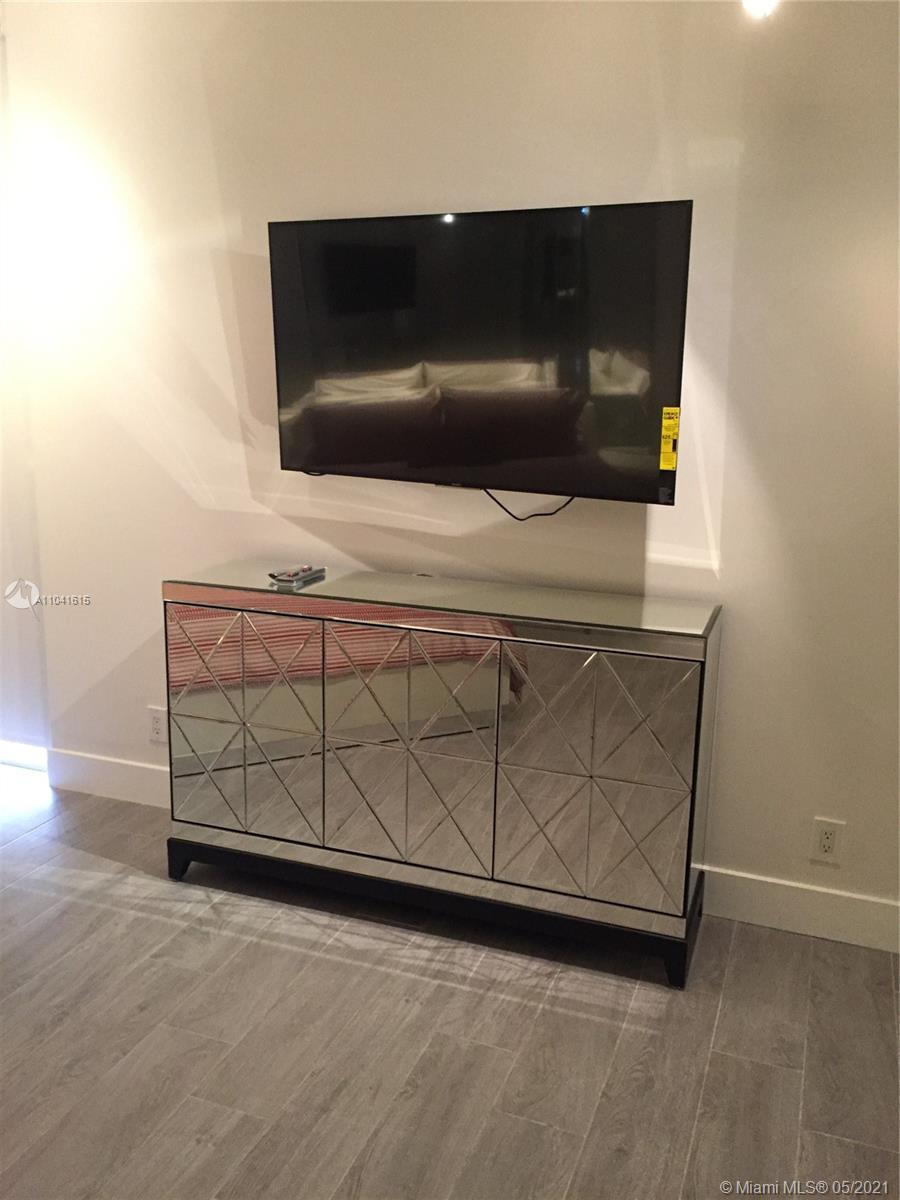 Photo of 19355 Turnberry Way #25F, Aventura, Florida, 33180 -