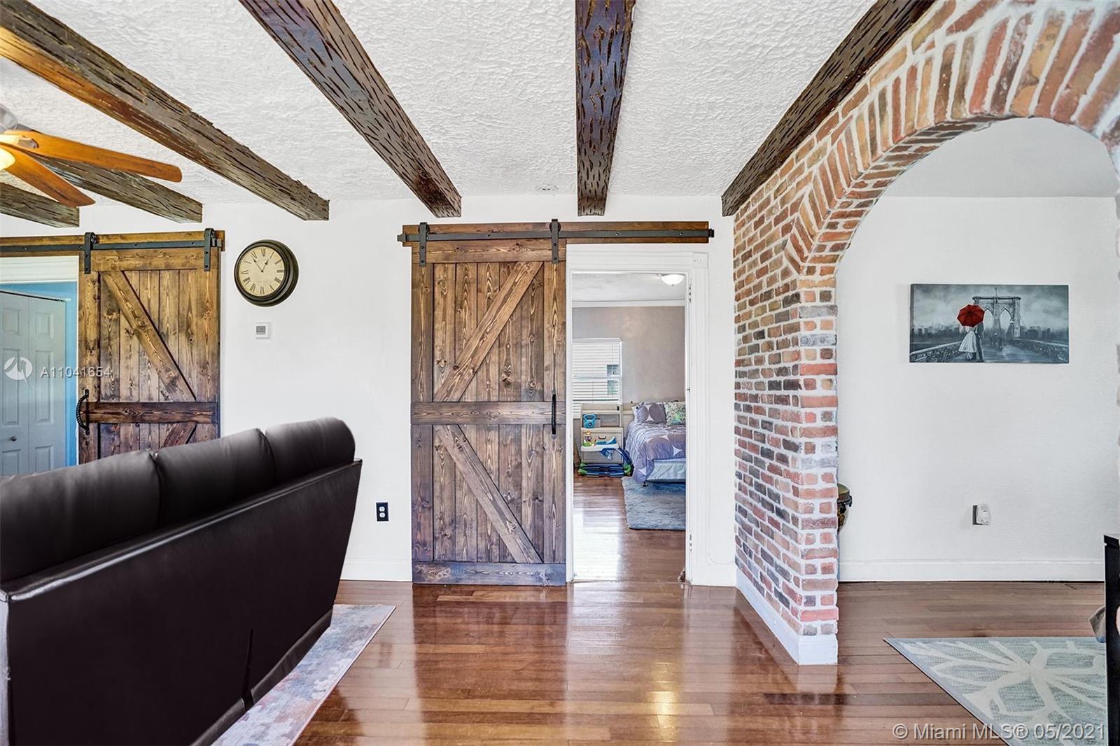 See details / 1710 sq. ft. $ 2021-05-13 0 Photo