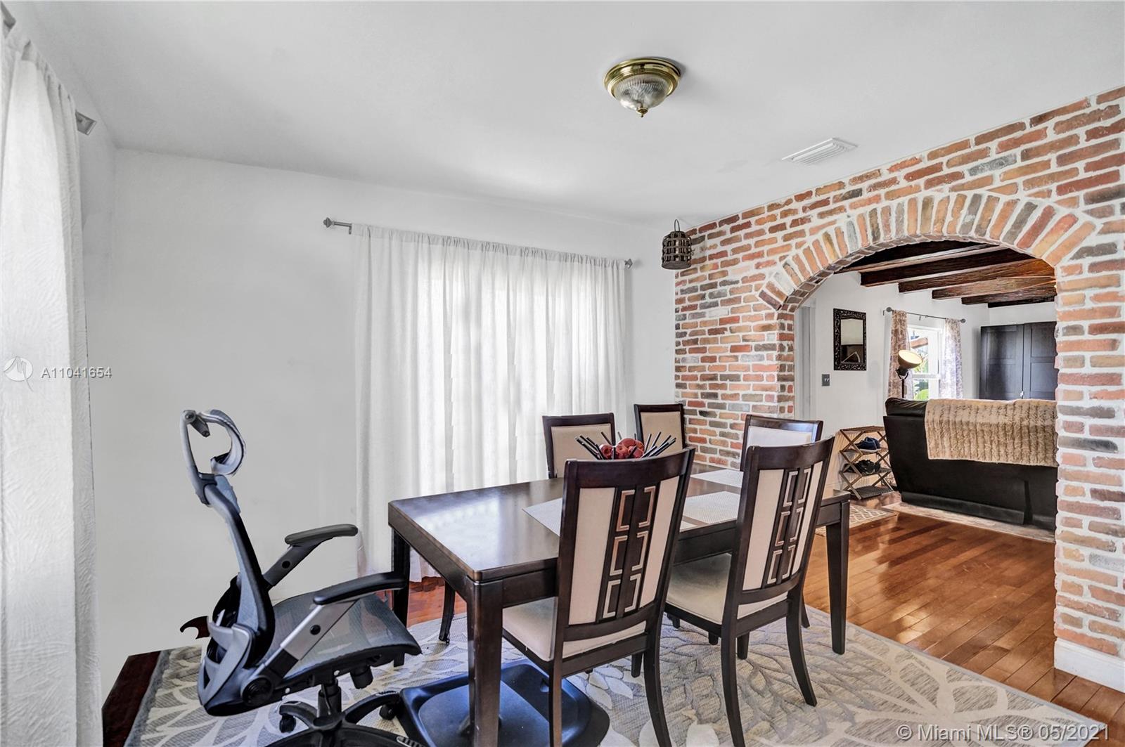See details / 1710 sq. ft. $ 2021-05-13 0 Photo