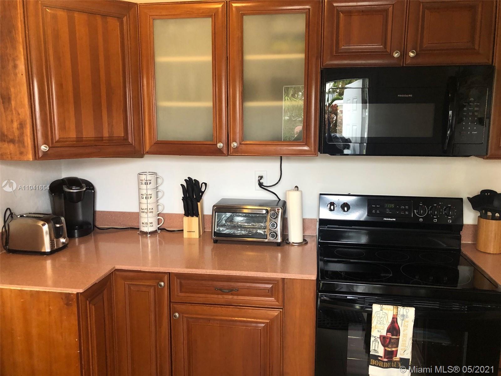 See details / 1710 sq. ft. $ 2021-05-13 0 Photo