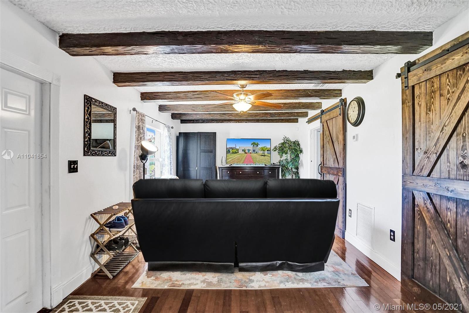See details / 1710 sq. ft. $ 2021-05-13 0 Photo