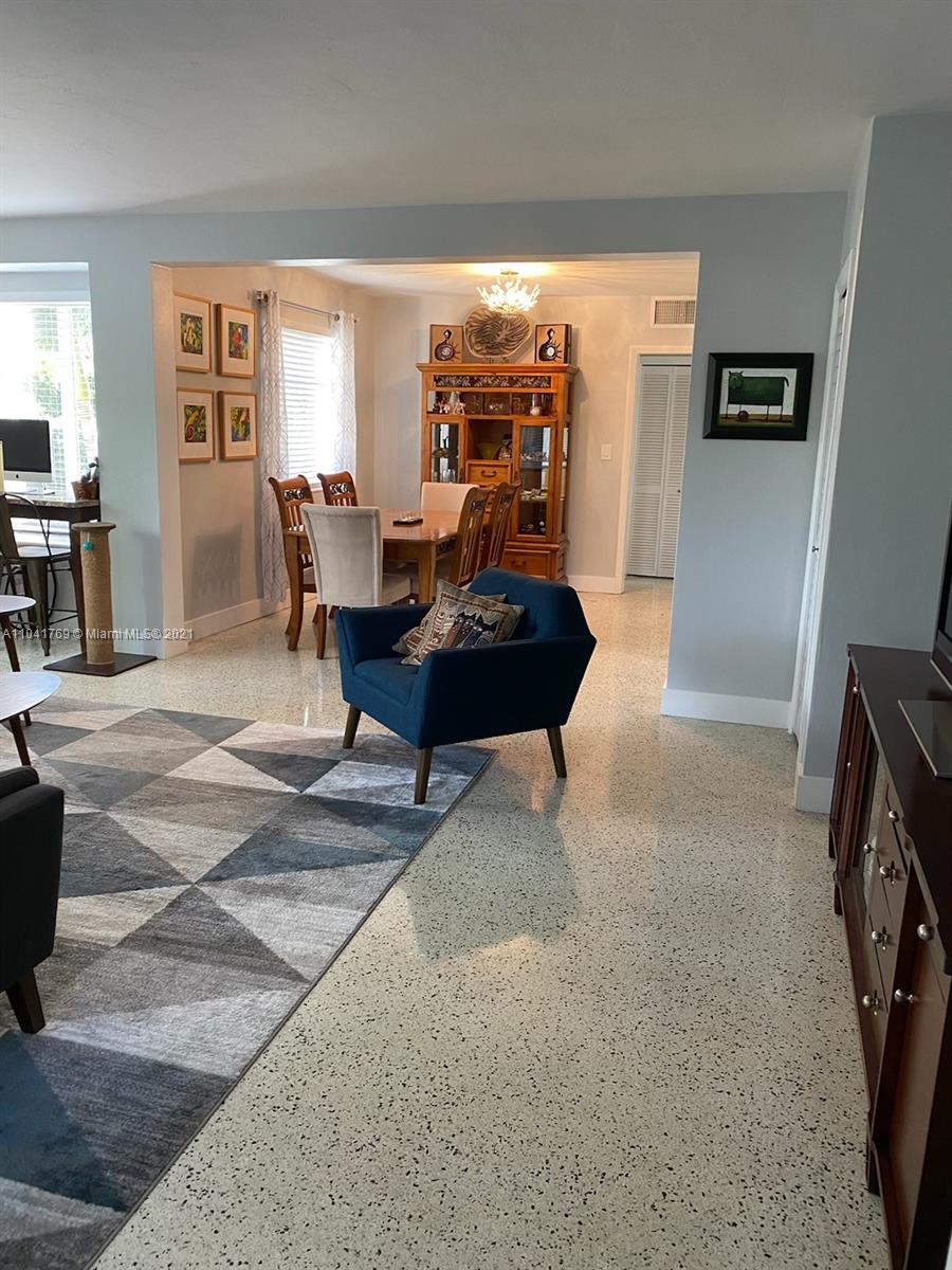 See details / 6272 sq. ft. $ 2021-05-13 0 Photo