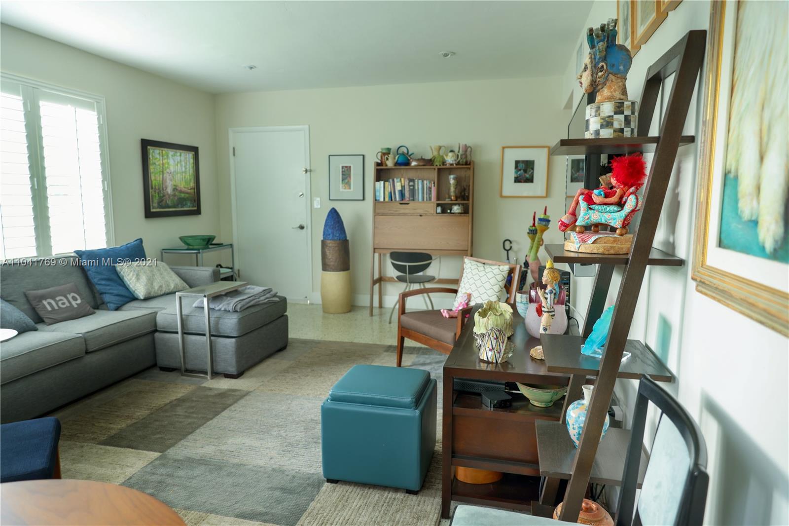 See details / 6272 sq. ft. $ 2021-05-13 0 Photo