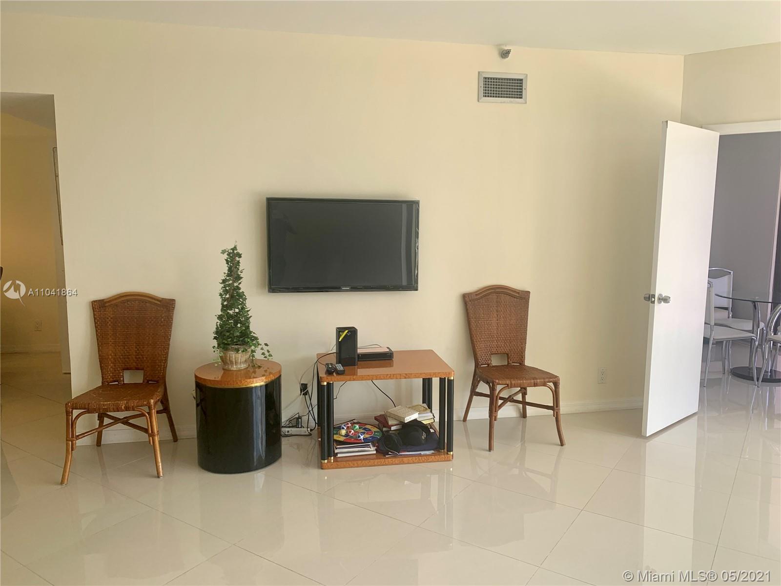 Photo of 19355 Turnberry Way #4G, Aventura, Florida, 33180 -