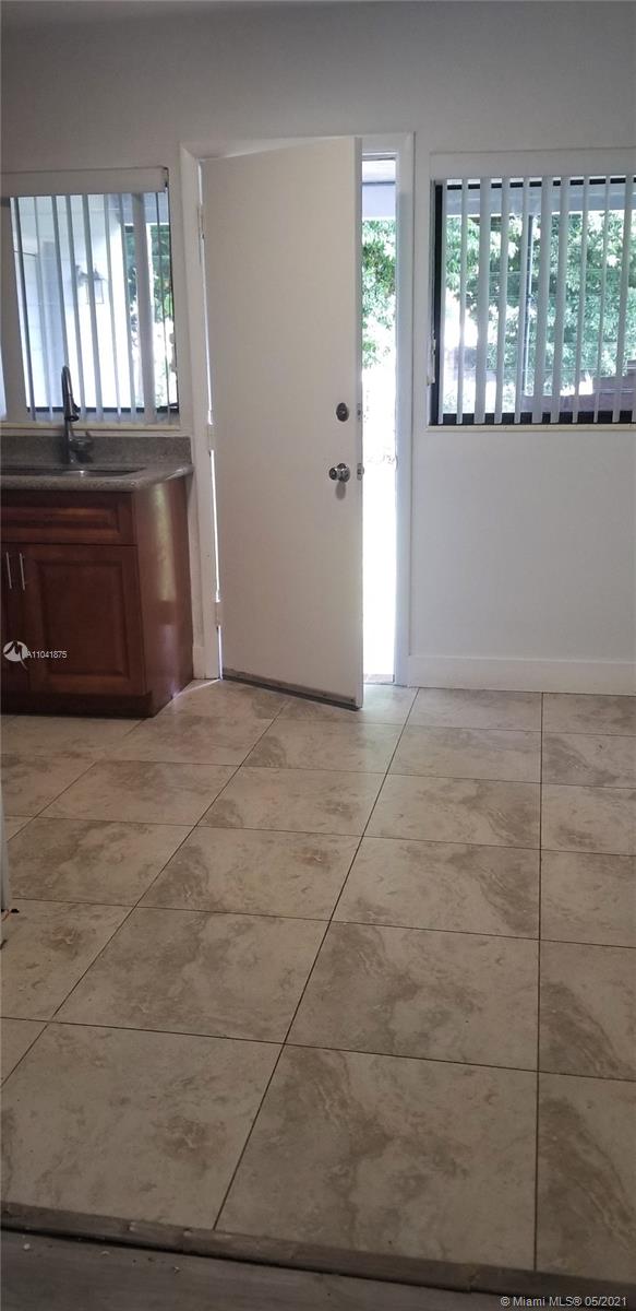 See details / 1620 sq. ft. $ 2021-05-13 0 Photo