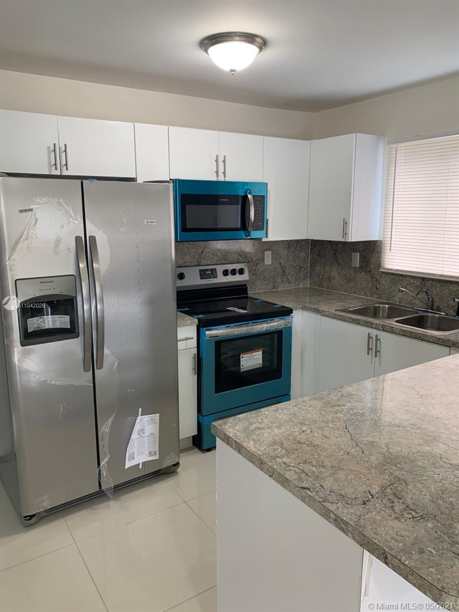 See details / 2156 sq. ft. $ 2021-05-13 0 Photo