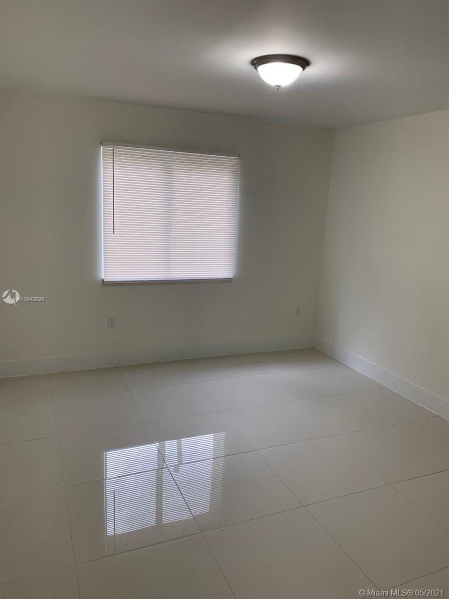 See details / 2156 sq. ft. $ 2021-05-13 0 Photo
