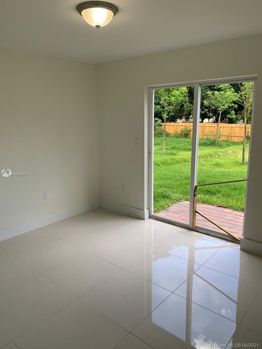 See details / 2156 sq. ft. $ 2021-05-13 0 Photo