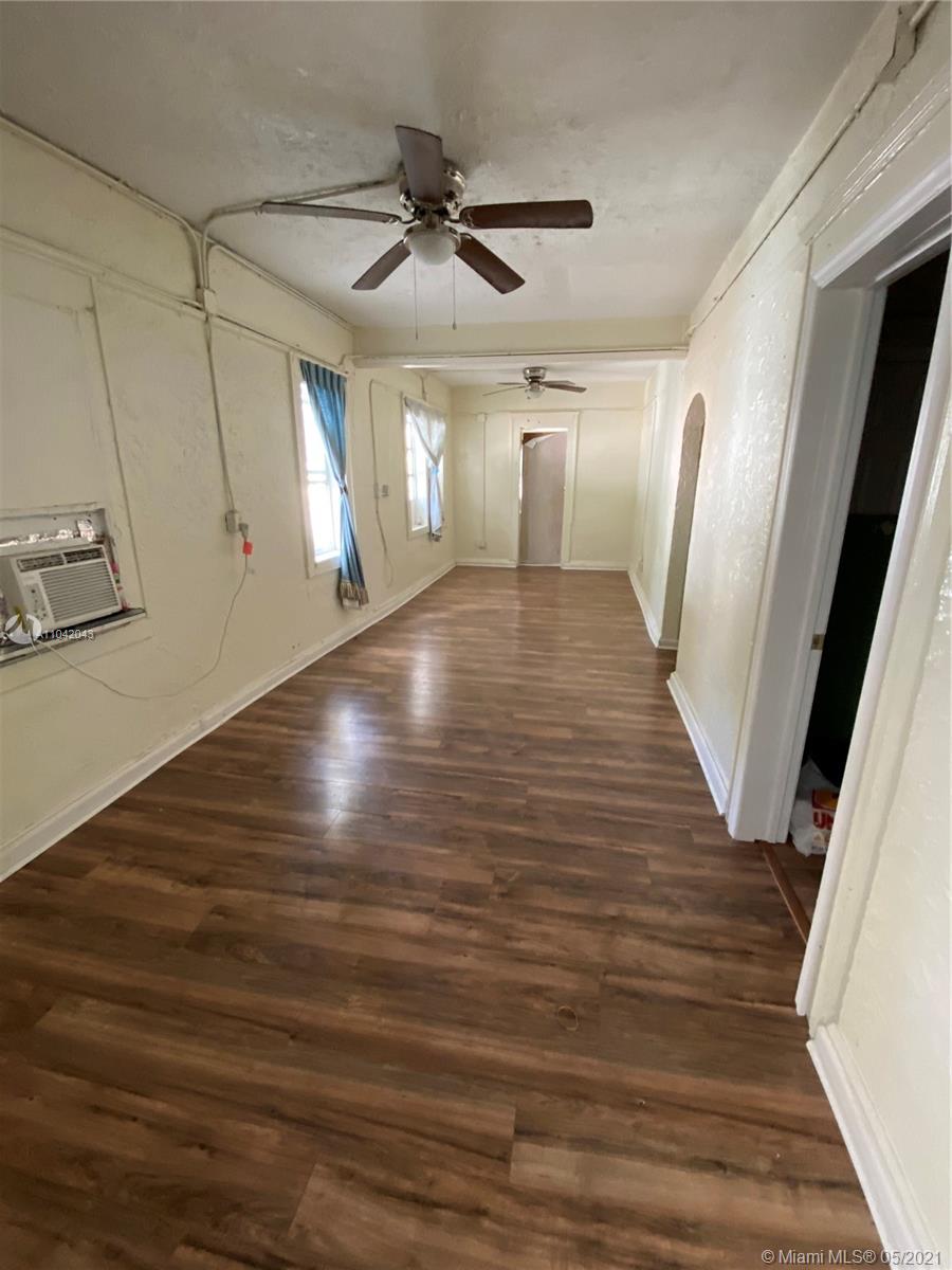 See details / 1438 sq. ft. $ 2021-05-13 0 Photo